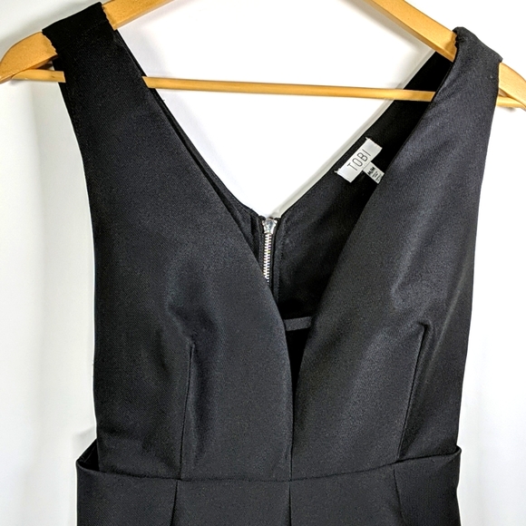 TOBI Date Night Pleated black dress - Picture 3 of 12